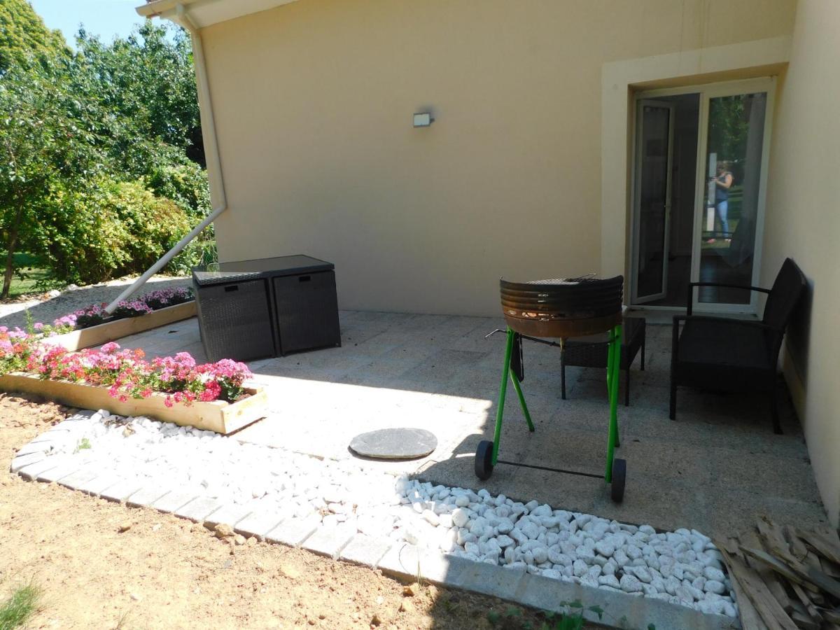 Bienvenue Chez Nous Lägenhet Fontenay-sur-Eure Exteriör bild